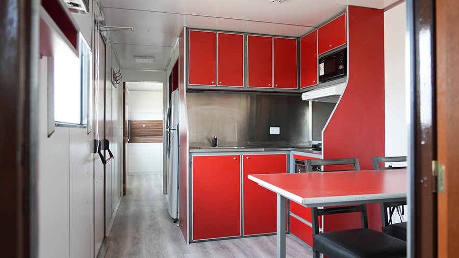 Baño equipado del trailer Company Man